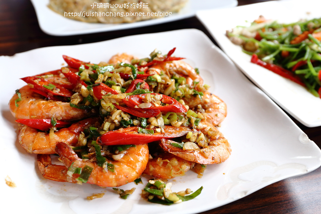 【食║南投】清境好雞婆土雞城~清境美食。蒙古包造型包廂裡吃雲南擺夷料理