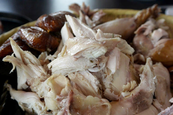 【南投清境美食】博望新村的好雞婆土雞城∞包廂叫雞別想歪