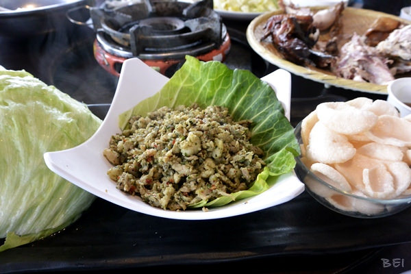 【南投清境美食】博望新村的好雞婆土雞城∞包廂叫雞別想歪