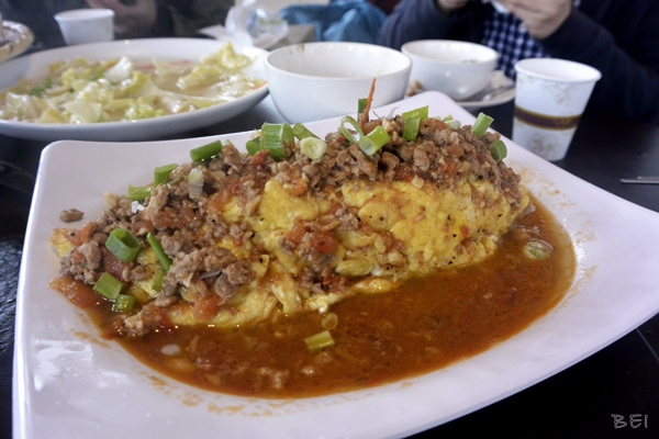 【南投清境美食】博望新村的好雞婆土雞城∞包廂叫雞別想歪