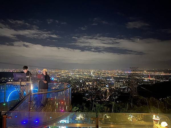 CA21E10C-8A65-43C9-B9E2-E738E75CBABC CA21E10C-8A65-43C9-B9E2-E738E75CBABC