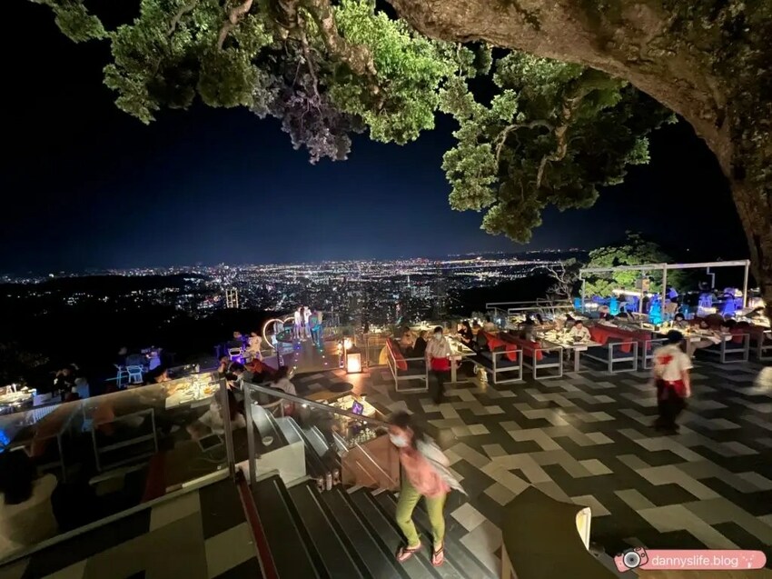 同時享受美食、美酒與美景!陽明山必訪餐廳,一覽無遺的台北夜景,超適合打卡拍照!丹尼的吃喝玩樂 dannyslife.blog