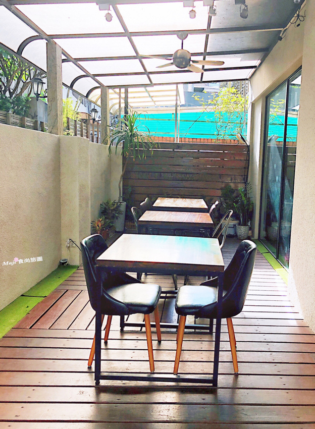 /tmp/phpSJPmDR /tmp/phpSJPmDR