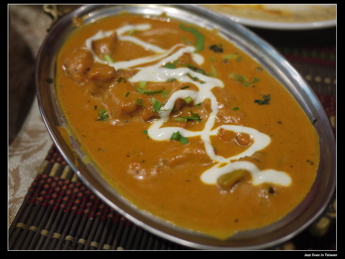 [印渡風情]烤餅沾印度咖哩醬超對味的啦!!! 來到了印度人的美食世界!!!