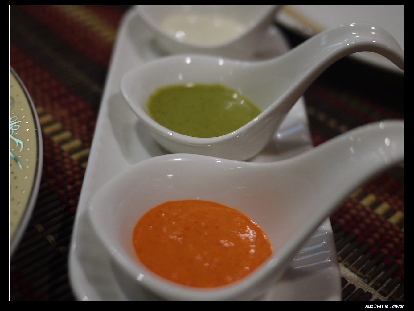 [印渡風情]烤餅沾印度咖哩醬超對味的啦!!! 來到了印度人的美食世界!!!