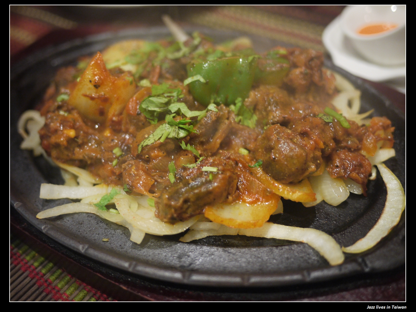 [印渡風情]烤餅沾印度咖哩醬超對味的啦!!! 來到了印度人的美食世界!!!