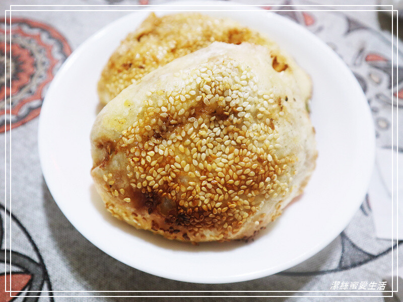 龍門胡椒餅-新北三重/酥香美味總是在排隊~在地人氣炭烤胡椒餅