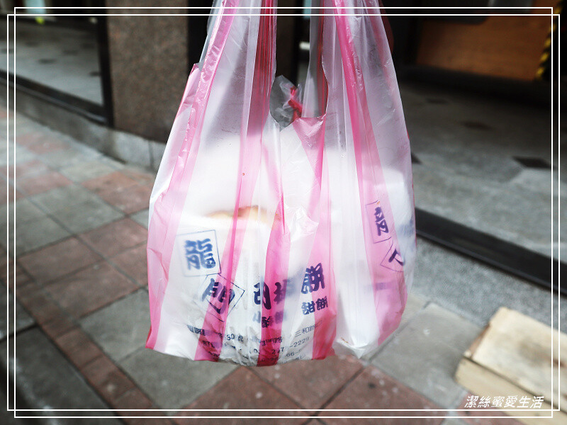 龍門胡椒餅-新北三重/酥香美味總是在排隊~在地人氣炭烤胡椒餅