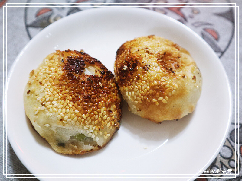 龍門胡椒餅-新北三重/酥香美味總是在排隊~在地人氣炭烤胡椒餅