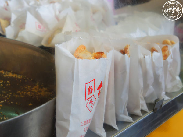 龍門碳烤胡椒餅:呷飽祙【新北三重・龍門胡椒餅】三重在地排隊小點心 龍門碳烤胡椒餅:呷飽祙【新北三重・龍門胡椒餅】三重在地排隊小點心