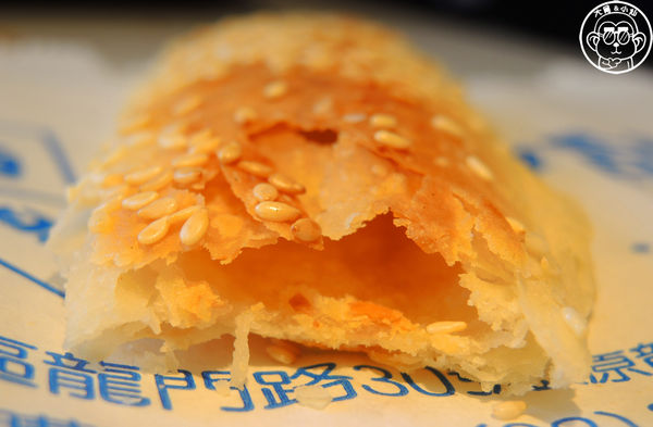 龍門碳烤胡椒餅:呷飽祙【新北三重・龍門胡椒餅】三重在地排隊小點心 龍門碳烤胡椒餅:呷飽祙【新北三重・龍門胡椒餅】三重在地排隊小點心