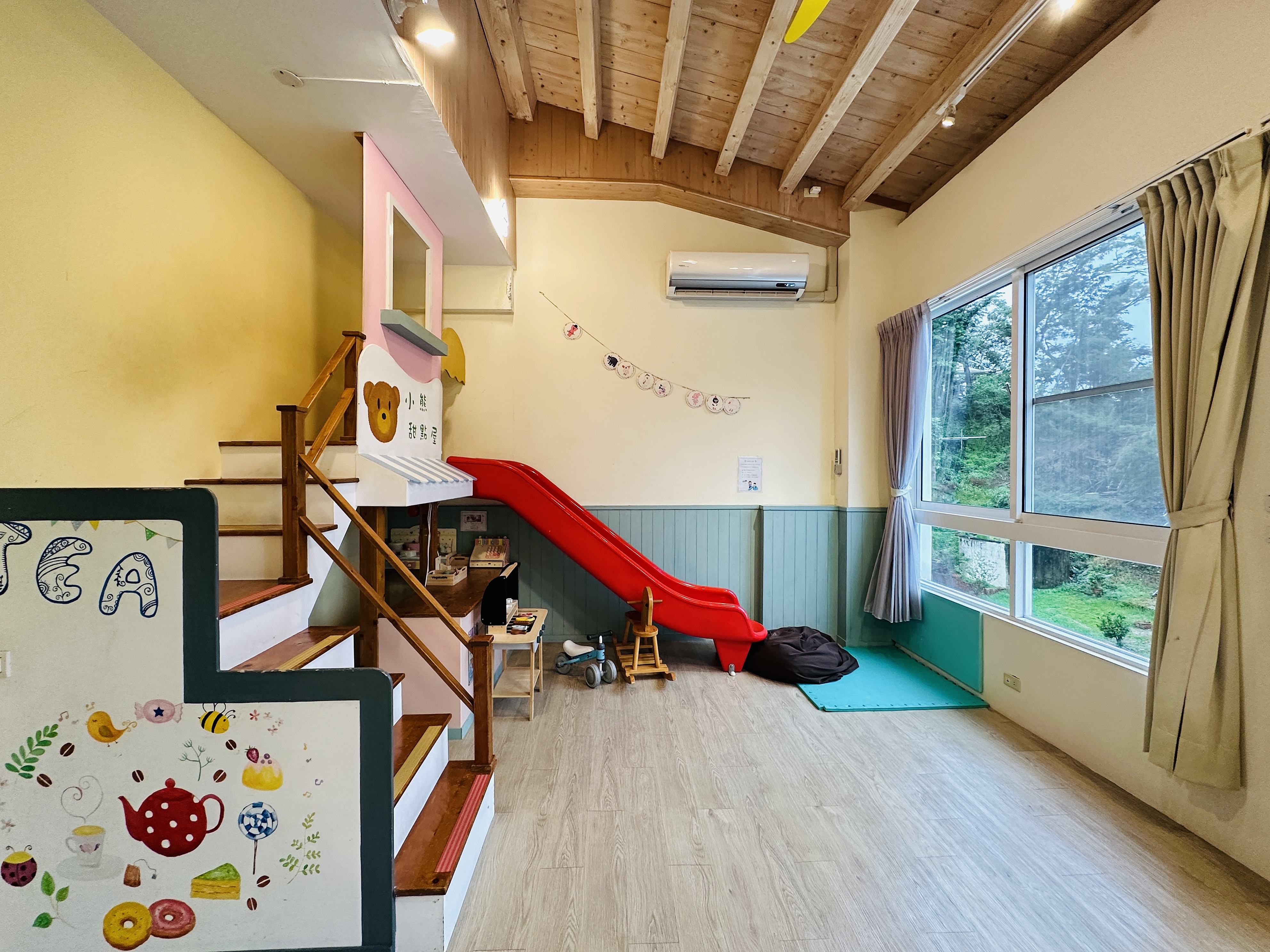 【香林薇拉】嘉義竹崎超人氣親子民宿｜入住「薇童年」房，開啟滿