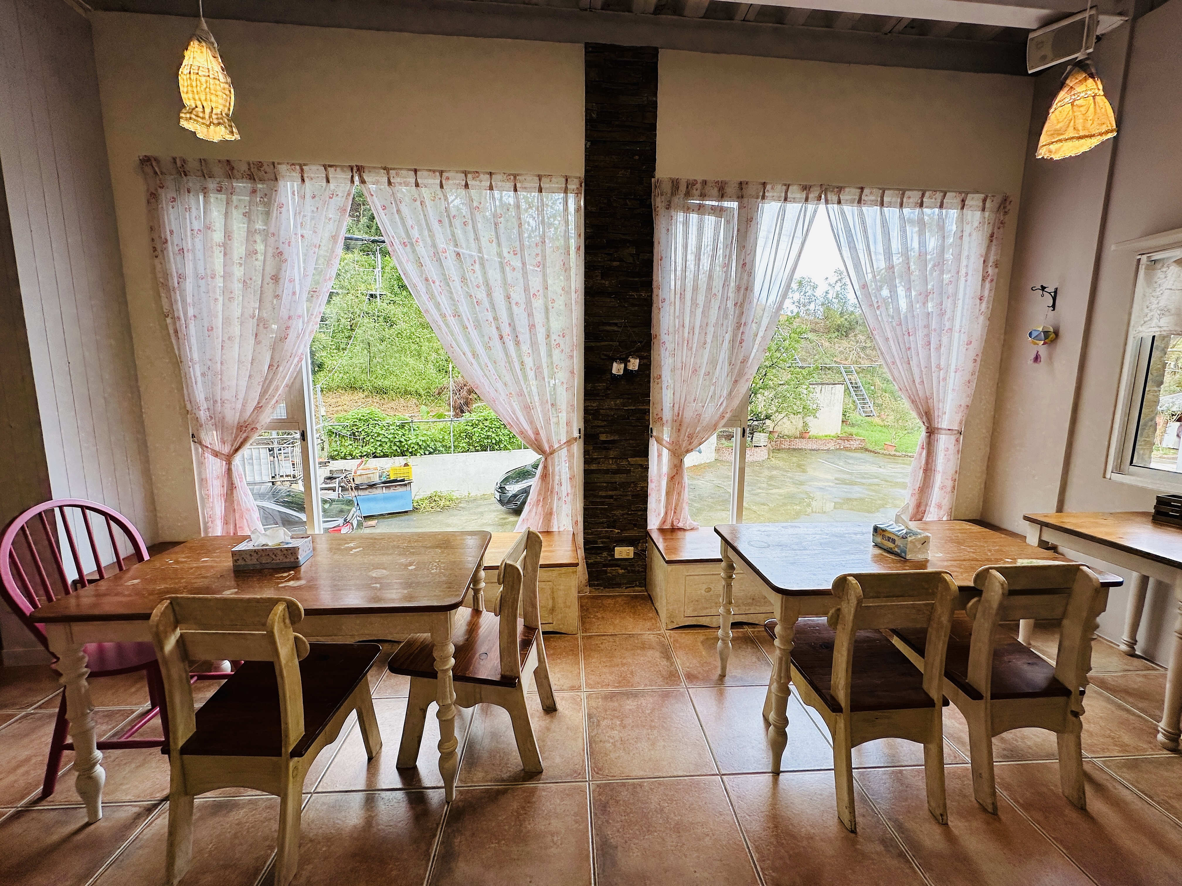 【香林薇拉】嘉義竹崎超人氣親子民宿｜入住「薇童年」房，開啟滿