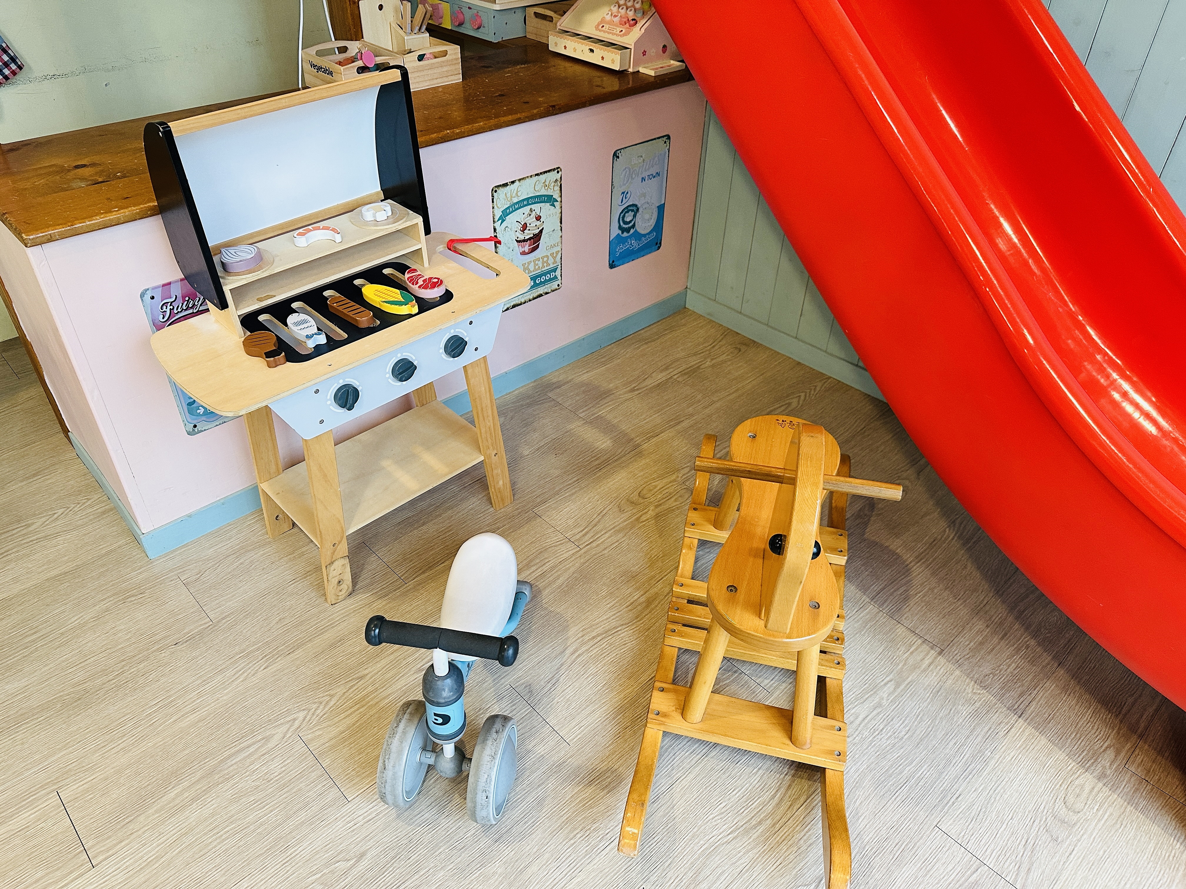 【香林薇拉】嘉義竹崎超人氣親子民宿｜入住「薇童年」房，開啟滿