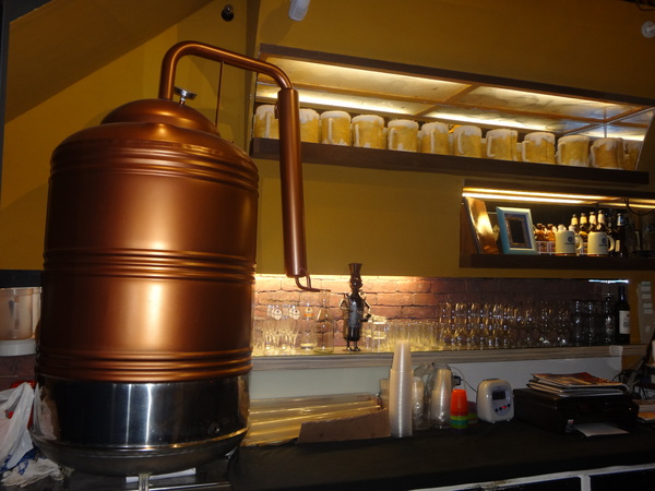 路德威手工啤酒餐廳：1021201[官本金文愛台灣口碑券第18彈]路德威手工啤酒餐廳當大俠大口吃肉與大口喝啤酒的好地方