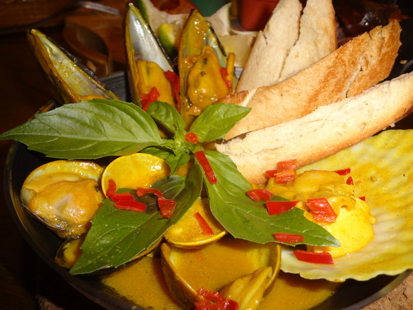 路德威手工啤酒餐廳：1021201[官本金文愛台灣口碑券第18彈]路德威手工啤酒餐廳當大俠大口吃肉與大口喝啤酒的好地方