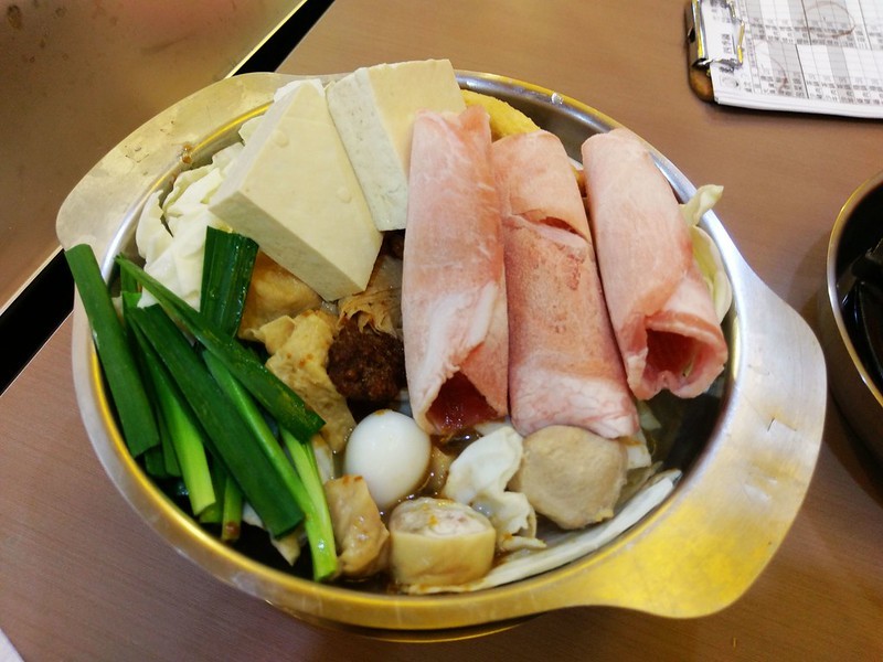 【新竹美食】大爺鹽酥雞食品店，新竹市區宵夜適合小酌好去處！多種特色炸物、香雞排、魷魚蛋、下酒菜，內文附詳細菜單價位介紹。 @熊寶小榆の旅遊日記