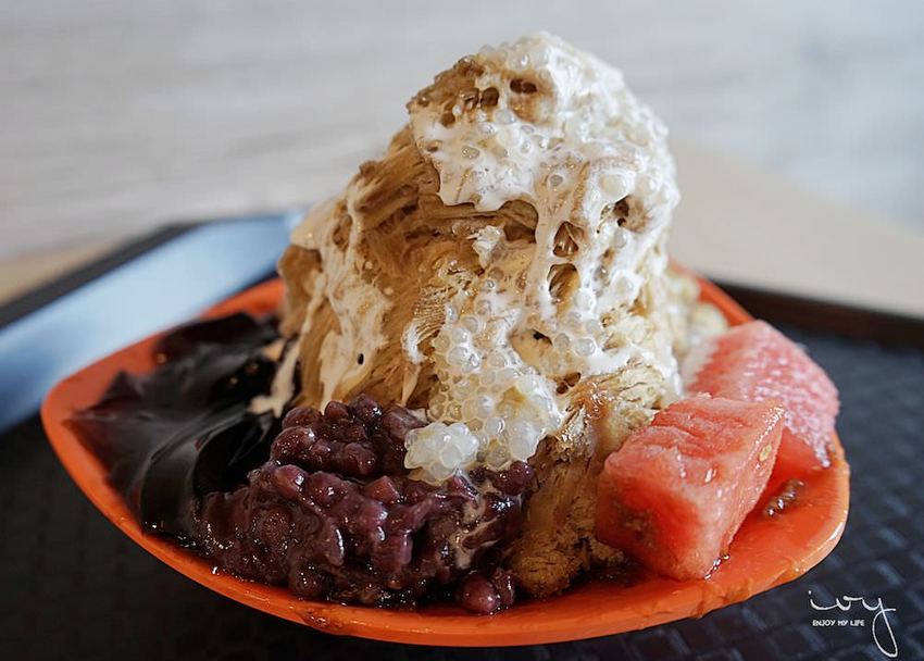 玉冠嫩仙草|澎湖排隊冰品,最具特色的仙草挫冰,消暑又爽口