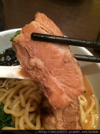 東區美食、忠孝敦化巷弄人氣拉麵-不排隊吃不到的《麵屋武藏》忠孝虎嘯店