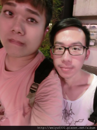 東區美食、忠孝敦化巷弄人氣拉麵-不排隊吃不到的《麵屋武藏》忠孝虎嘯店