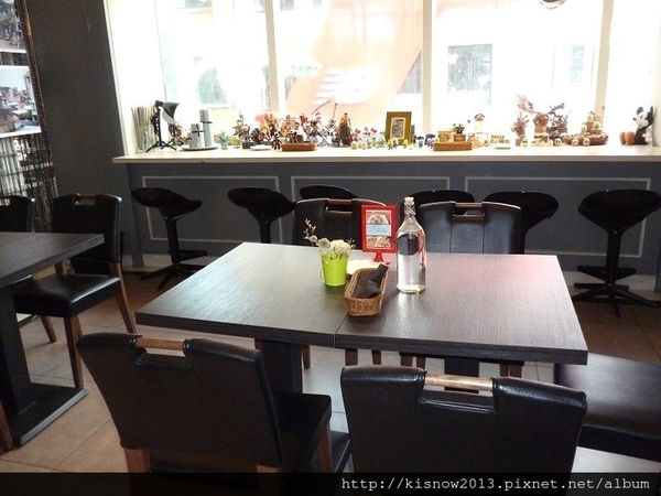 in% HAIR&CAFE：將髮廊和餐飲結合,有義大利麵和3D拉花--西門町美食In％Hair&Caf'e(西寧店)体驗心得