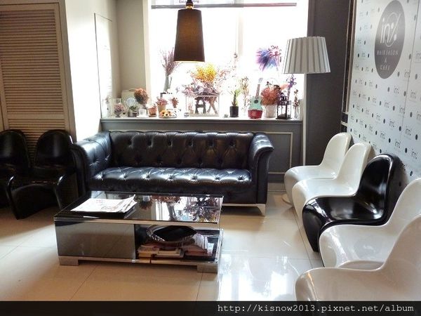 in% HAIR&CAFE：將髮廊和餐飲結合,有義大利麵和3D拉花--西門町美食In％Hair&Caf'e(西寧店)体驗心得