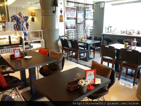 in% HAIR&CAFE：將髮廊和餐飲結合,有義大利麵和3D拉花--西門町美食In％Hair&Caf'e(西寧店)体驗心得