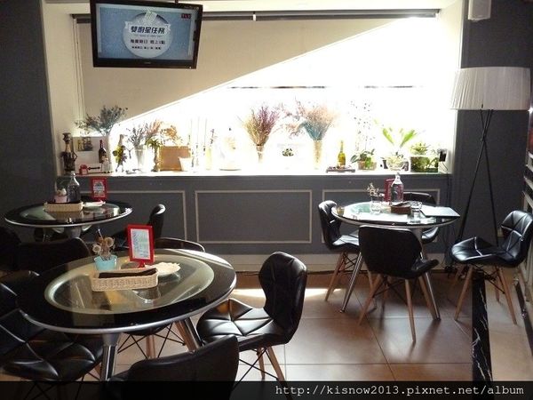 in% HAIR&CAFE：將髮廊和餐飲結合,有義大利麵和3D拉花--西門町美食In％Hair&Caf'e(西寧店)体驗心得