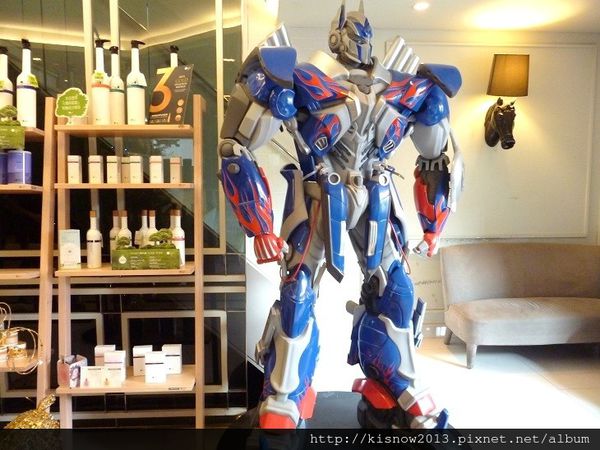 in% HAIR&CAFE：將髮廊和餐飲結合,有義大利麵和3D拉花--西門町美食In％Hair&Caf'e(西寧店)体驗心得