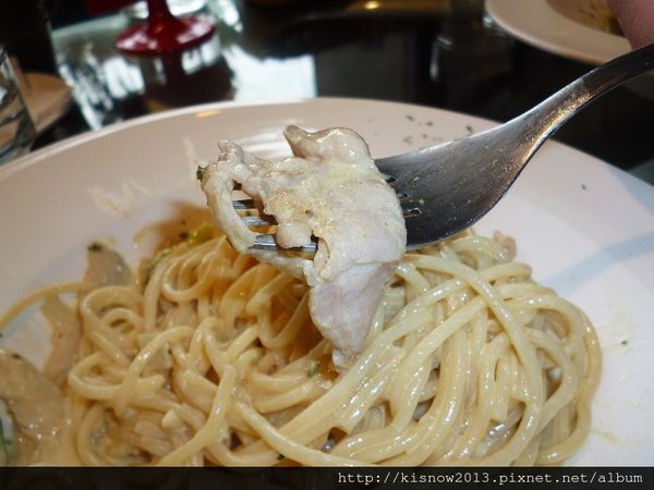 in% HAIR&CAFE：將髮廊和餐飲結合,有義大利麵和3D拉花--西門町美食In％Hair&Caf'e(西寧店)体驗心得