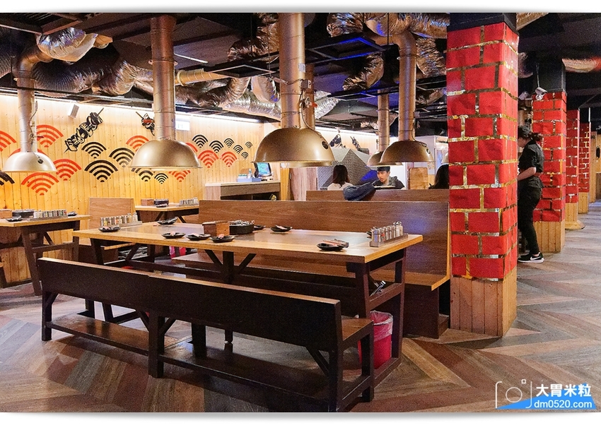 全新裝潢登場,田季發爺桃園中壢店,燒肉吃到飽469/569/699,美國霜降牛/鹽蔥牛舌/松阪豬/生蠔/薑母鴨火鍋/哈根達斯冰淇淋,通通無限吃到飽!桃園燒肉吃到飽推薦,中壢吃到飽推薦, - 大胃米粒