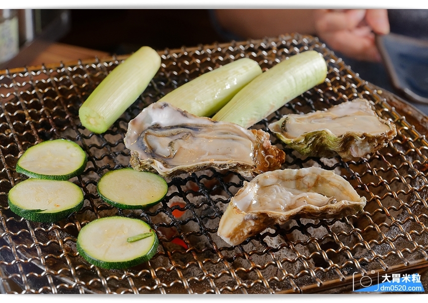 全新裝潢登場,田季發爺桃園中壢店,燒肉吃到飽469/569/699,美國霜降牛/鹽蔥牛舌/松阪豬/生蠔/薑母鴨火鍋/哈根達斯冰淇淋,通通無限吃到飽!桃園燒肉吃到飽推薦,中壢吃到飽推薦, - 大胃米粒