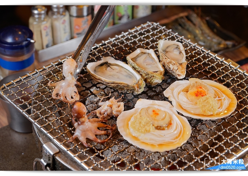 全新裝潢登場,田季發爺桃園中壢店,燒肉吃到飽469/569/699,美國霜降牛/鹽蔥牛舌/松阪豬/生蠔/薑母鴨火鍋/哈根達斯冰淇淋,通通無限吃到飽!桃園燒肉吃到飽推薦,中壢吃到飽推薦, - 大胃米粒