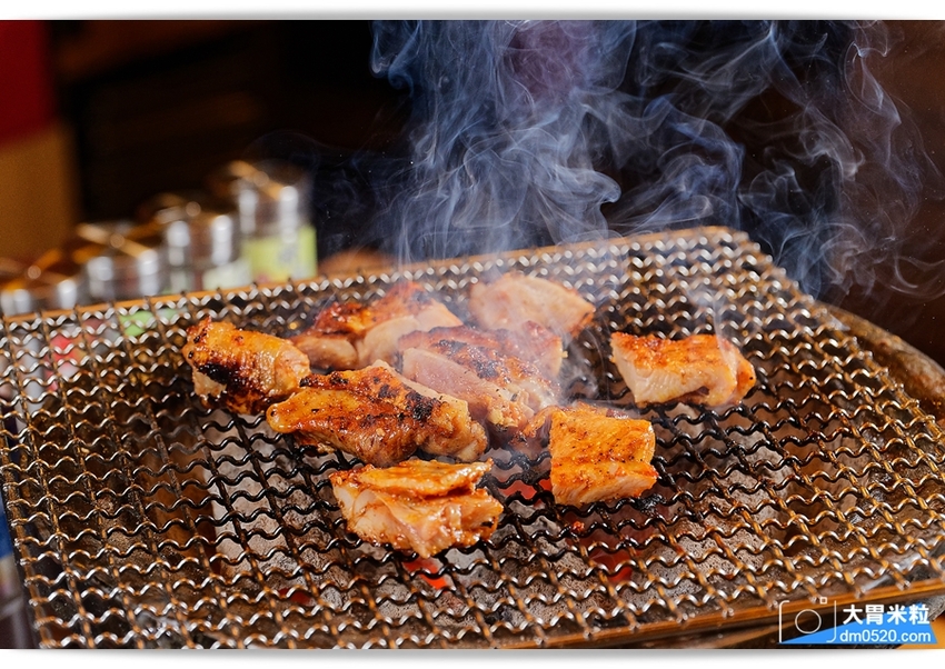 全新裝潢登場,田季發爺桃園中壢店,燒肉吃到飽469/569/699,美國霜降牛/鹽蔥牛舌/松阪豬/生蠔/薑母鴨火鍋/哈根達斯冰淇淋,通通無限吃到飽!桃園燒肉吃到飽推薦,中壢吃到飽推薦, - 大胃米粒