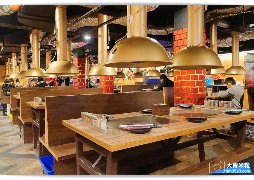 全新裝潢登場,田季發爺桃園中壢店,燒肉吃到飽469/569/699,美國霜降牛/鹽蔥牛舌/松阪豬/生蠔/薑母鴨火鍋/哈根達斯冰淇淋,通通無限吃到飽!桃園燒肉吃到飽推薦,中壢吃到飽推薦, - 大胃米粒