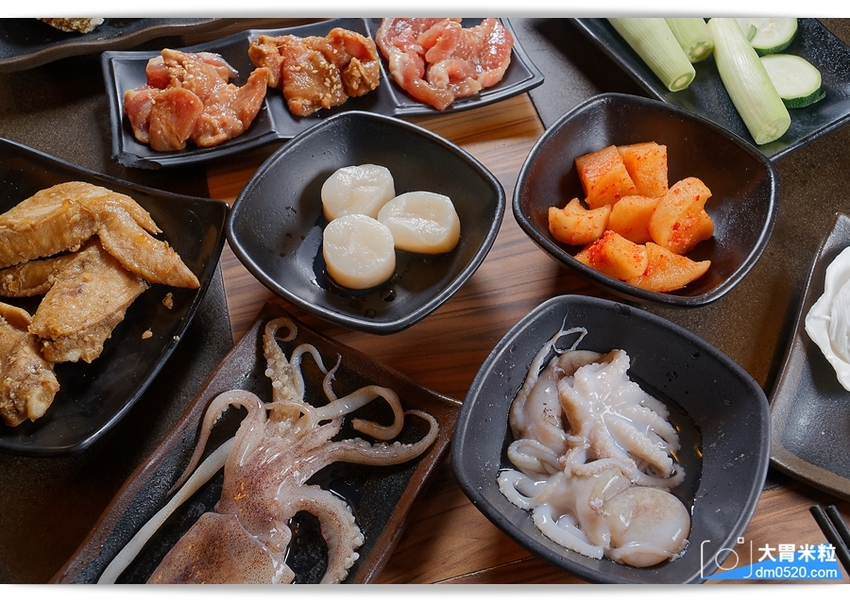 全新裝潢登場,田季發爺桃園中壢店,燒肉吃到飽469/569/699,美國霜降牛/鹽蔥牛舌/松阪豬/生蠔/薑母鴨火鍋/哈根達斯冰淇淋,通通無限吃到飽!桃園燒肉吃到飽推薦,中壢吃到飽推薦, - 大胃米粒