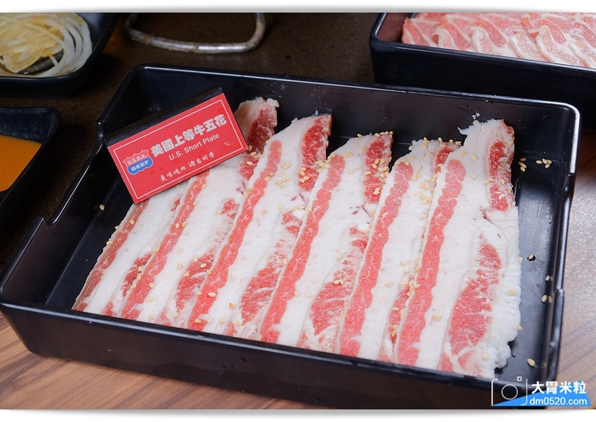 全新裝潢登場,田季發爺桃園中壢店,燒肉吃到飽469/569/699,美國霜降牛/鹽蔥牛舌/松阪豬/生蠔/薑母鴨火鍋/哈根達斯冰淇淋,通通無限吃到飽!桃園燒肉吃到飽推薦,中壢吃到飽推薦, - 大胃米粒