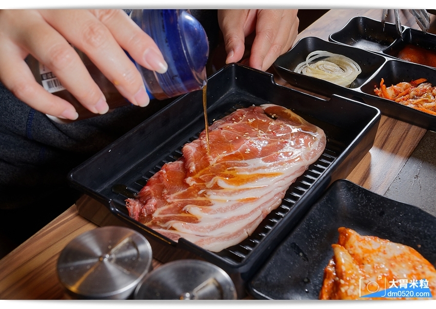 全新裝潢登場,田季發爺桃園中壢店,燒肉吃到飽469/569/699,美國霜降牛/鹽蔥牛舌/松阪豬/生蠔/薑母鴨火鍋/哈根達斯冰淇淋,通通無限吃到飽!桃園燒肉吃到飽推薦,中壢吃到飽推薦, - 大胃米粒