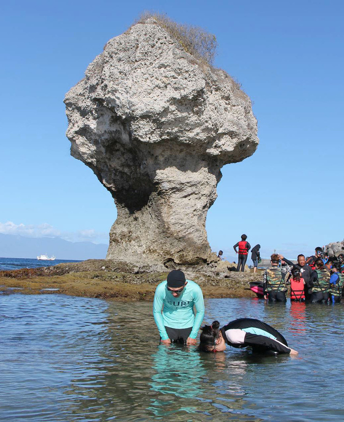 小琉球浮潛聖地「花瓶岩」吃古早味爆漿黑糖包看海龜 - 婗媽。甜栗子的品味生活/美妝保養