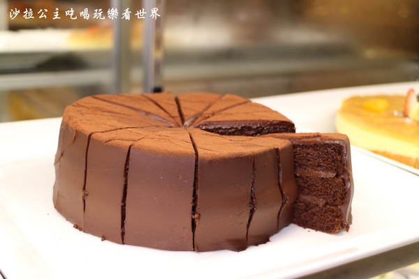 神旺大飯店-伯品廊新概念歐法料理:東區吃到飽Buffet『神旺大飯店-伯品廊』普諾麵包坊/仙貝舒芙蕾雪糕捲/捷運忠孝敦化站