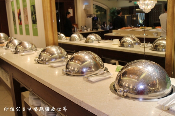 神旺大飯店-伯品廊新概念歐法料理:東區吃到飽Buffet『神旺大飯店-伯品廊』普諾麵包坊/仙貝舒芙蕾雪糕捲/捷運忠孝敦化站