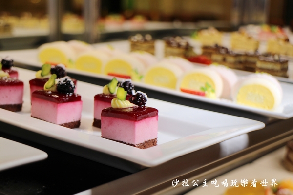 神旺大飯店-伯品廊新概念歐法料理:東區吃到飽Buffet『神旺大飯店-伯品廊』普諾麵包坊/仙貝舒芙蕾雪糕捲/捷運忠孝敦化站