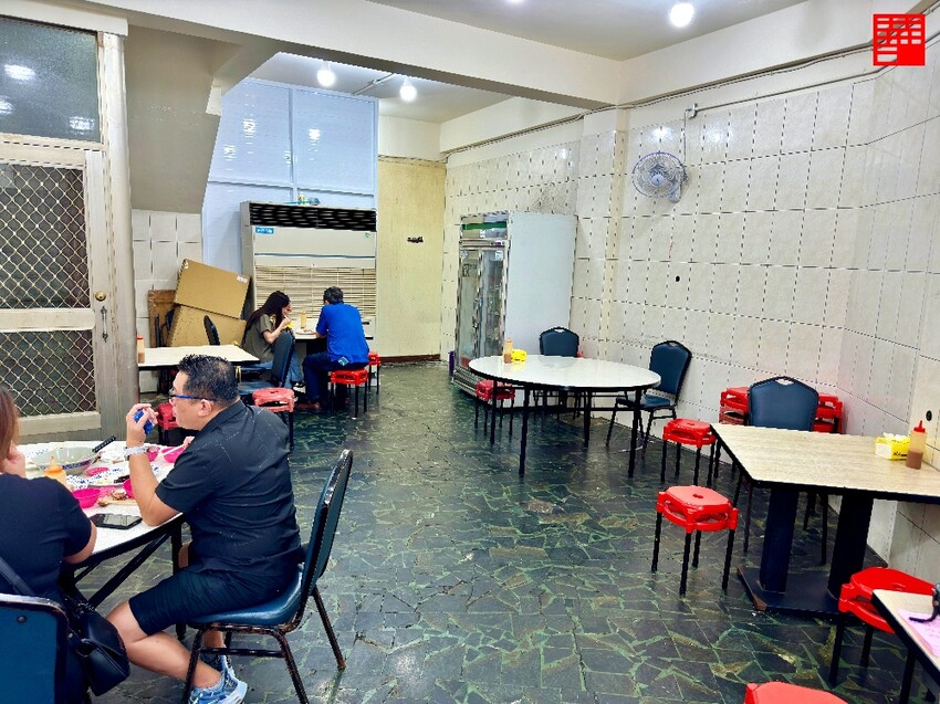 嘉義縣民雄鄉嘉義民雄美食/民雄鵝肉推薦-正宗民雄鵝肉亭 民雄車站美食~破萬則Google好評共4.1顆星