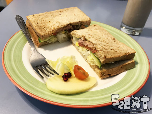 食記藍色日出7.jpg 食記藍色日出7.jpg