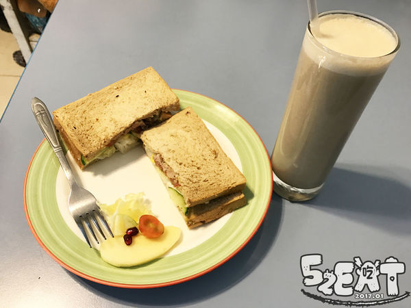 食記藍色日出6.jpg 食記藍色日出6.jpg