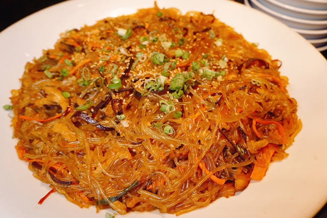 【台北中正區】喜來登十二廚，帶味蕾走一趟韓國美食之旅。9月限定韓國美食吃到飽！