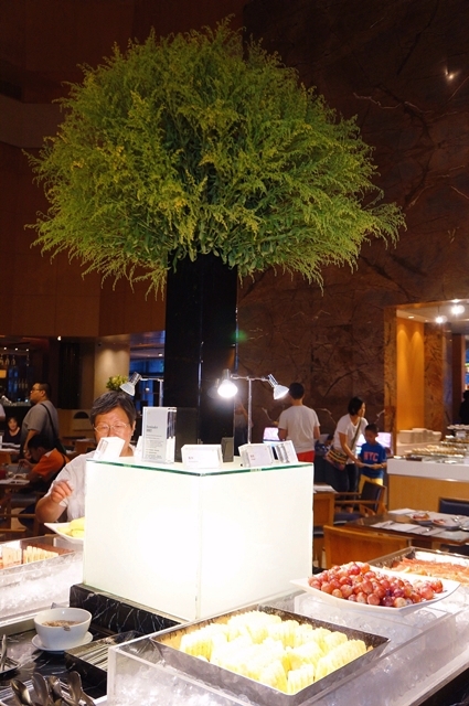 【台北中正區】喜來登十二廚，帶味蕾走一趟韓國美食之旅。9月限定韓國美食吃到飽！