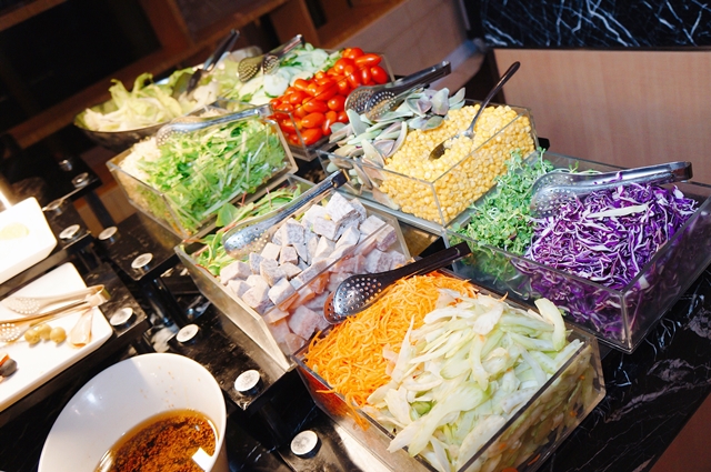 【台北中正區】喜來登十二廚，帶味蕾走一趟韓國美食之旅。9月限定韓國美食吃到飽！