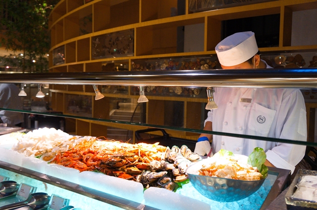 【台北中正區】喜來登十二廚，帶味蕾走一趟韓國美食之旅。9月限定韓國美食吃到飽！