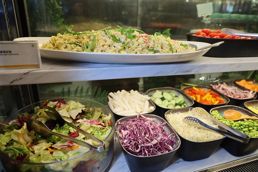 善導寺站吃到飽！台北喜來登十二廚海鮮季，松葉蟹雪蟹吃到飽超澎湃